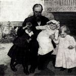 12. Павел Михайлович Третьяков с внучками. Фотография 1893 года