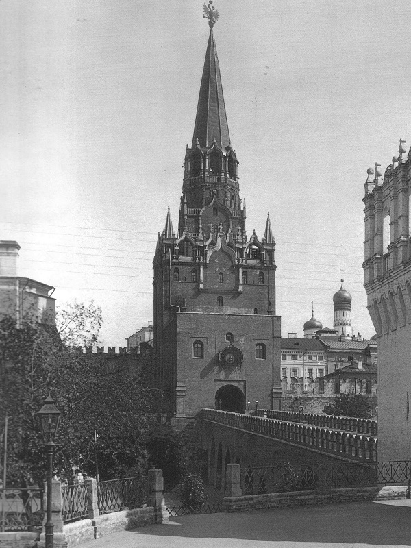 4. Троицкий мост и Троицкая башня. Фотография 1900-х годов