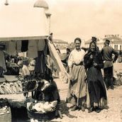 22. Женщины на московском рынке. Фотография 1909 года.