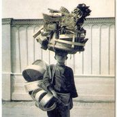 4. Продавец игрушек. Фотогарфия из серии «Русские типы» фотографа У. Каррика. 1860-е годы.