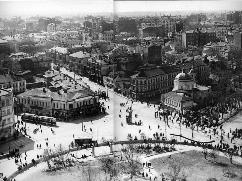 Вид с Храма Христа Спасителя на Пречистенку. Фотография 1920-х годов