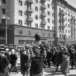 14. Парад Победы на улице Горького 24 июня 1945 года