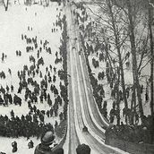 14. Аттракцион «Ледяные горы» на Ленинских горах.  Фотография 1925 года