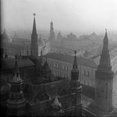 8. Вид на Кремль со здания гостиницы «Москва». Фотография 1930-х годов